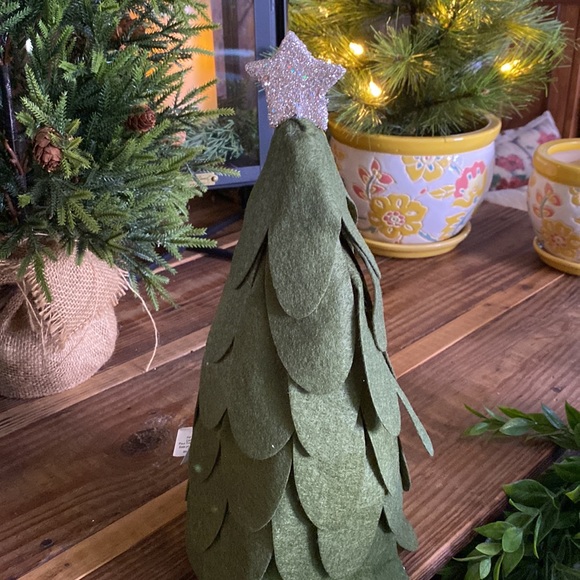 Pottery Barn Lids Decorative and Delightful Felted Faux Tree Stocking Holder🌲 - Picture 7 of 15